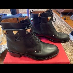 VALENTINO Rockstud Leather Combat Boots size 39